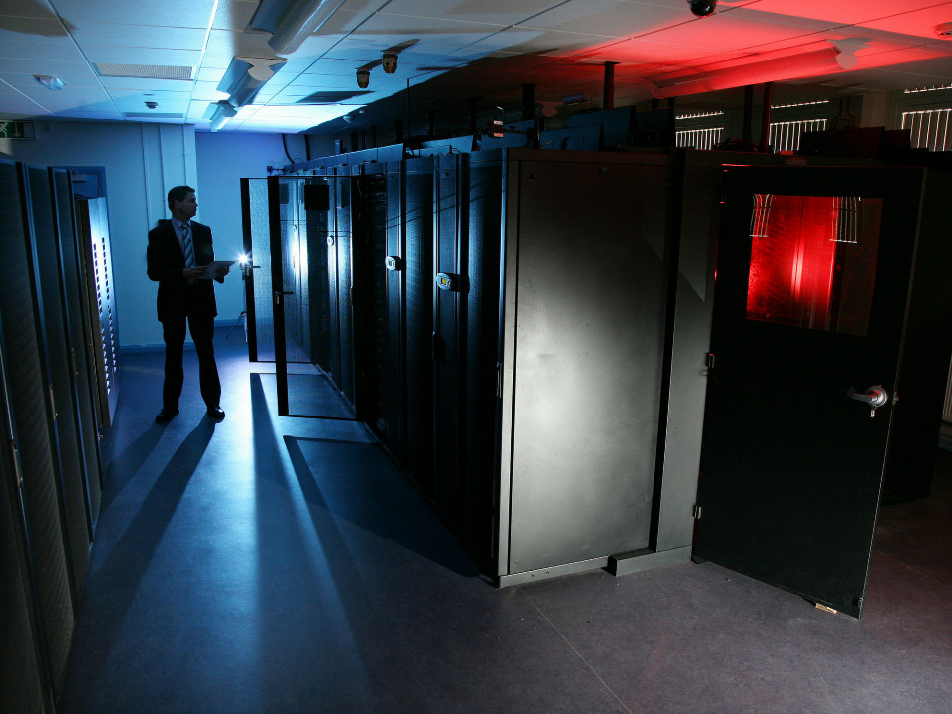 GW4 WORLD-FIRST SUPERCOMPUTER LAUNCHED AT NATIONAL EXHIBITION