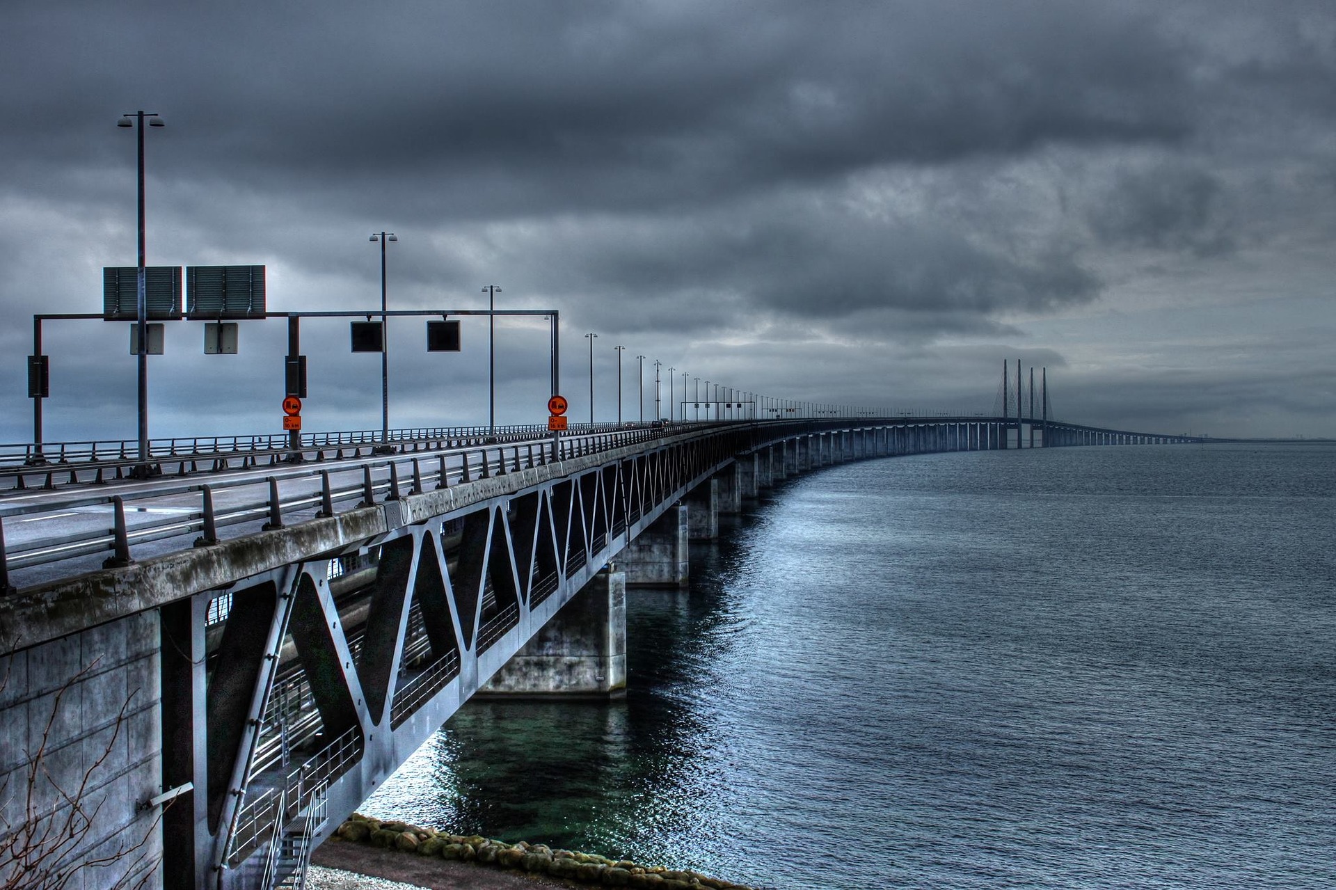 What can Oresund Bridge teach us about cross-border growth?